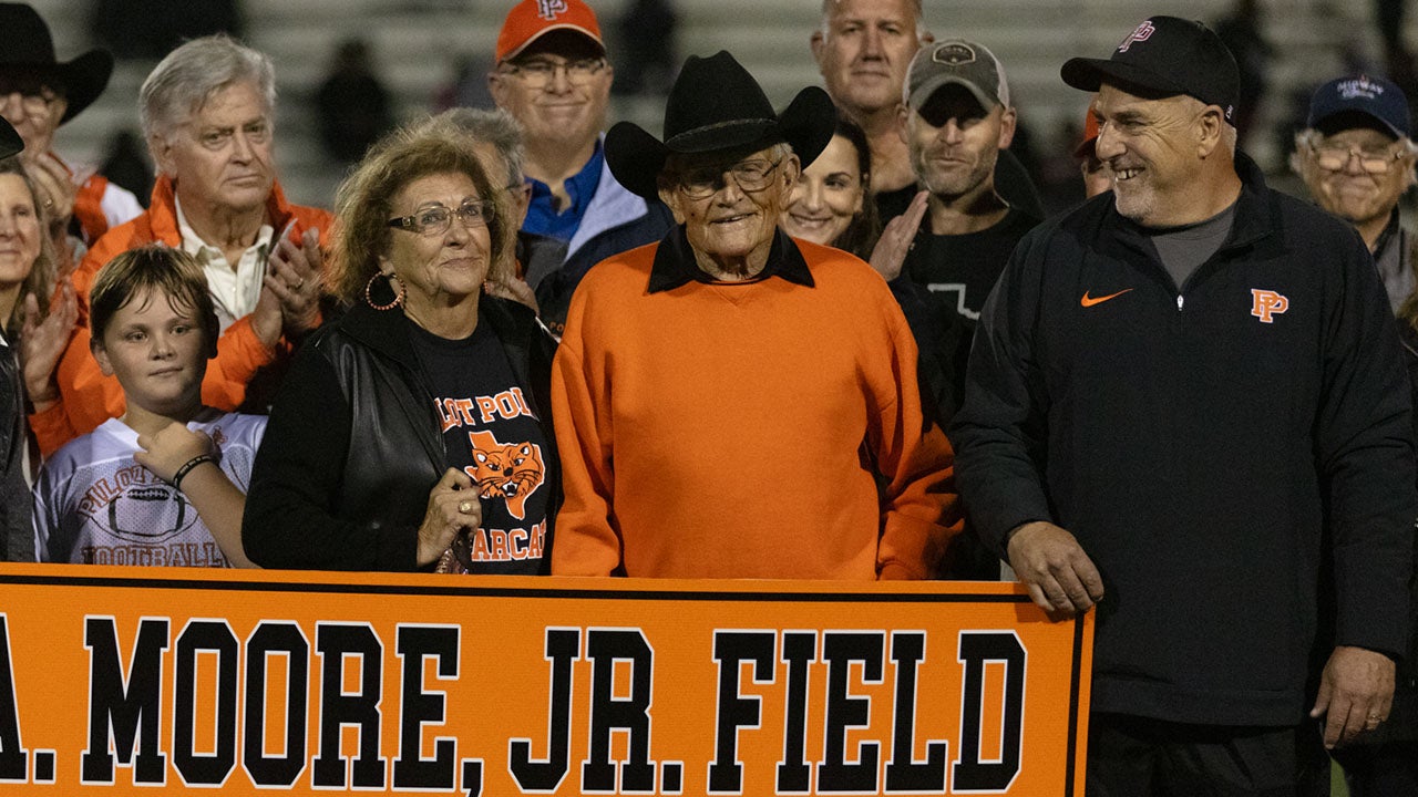 Texas coaching legend G.A. Moore passes