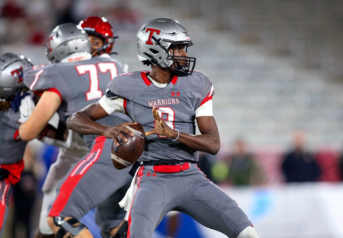 Quarterback Zach Sims