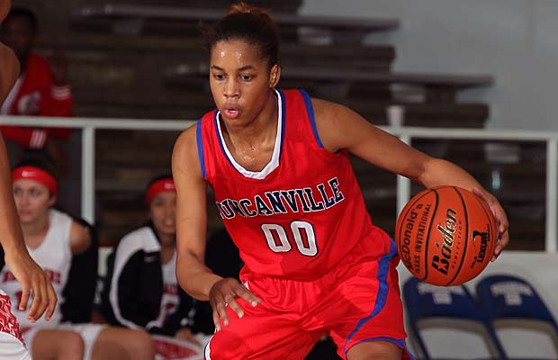 Kiara Perry and No. 4 Duncanville continue to roll with an impressive 29-0 record.