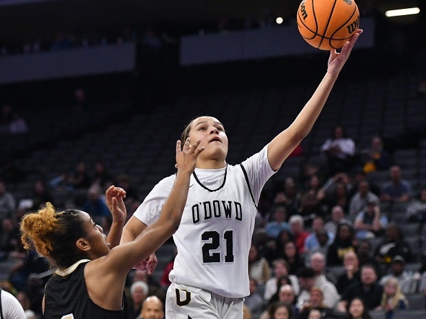 Bishop O'Dowd's Myella Chapman goes in for a bucket in the CIF Division I girls final on Saturday. O'Dowd lost 52-40 to Bishop Montgomery. (Photo: David Steutel)