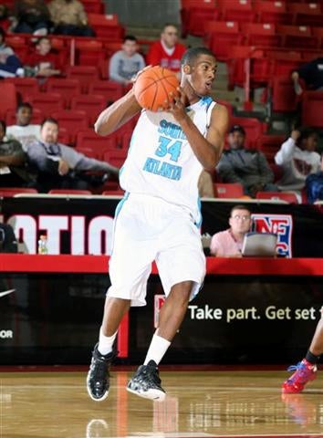 Derrick Favors, South Atlanta
