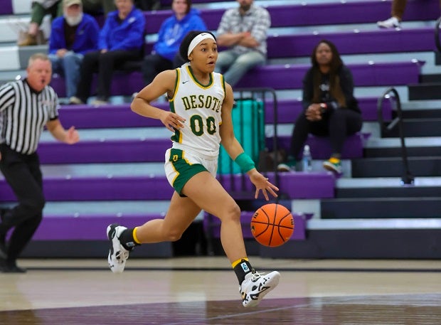 Mylasia Smith and DeSoto re-enter the MaxPreps Top 25 at No. 24 as the Eagles are in the Texas 6A final four. (Photo: Terry Cullop)
