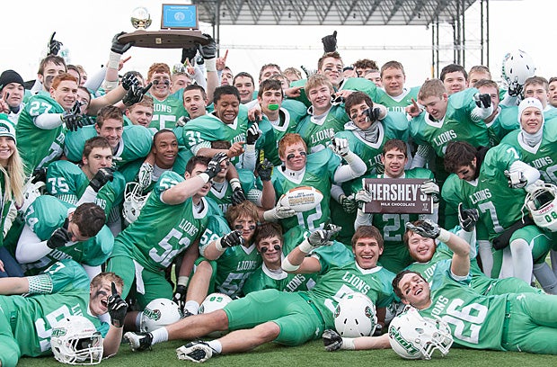 South Fayette (McDonald) celebrates the Pennsylvania Class AA state title.