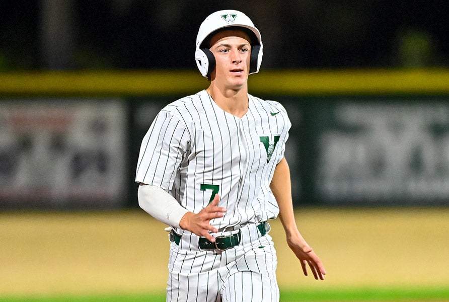 Already 7-0 this season and ranked No. 5 nationally, MaxPreps All-American Graham Houston and Venice (Fla.) will be back to defend their title at the National High School Invitational next month. (PHOTO: Raymond Nanko, M.D.)

