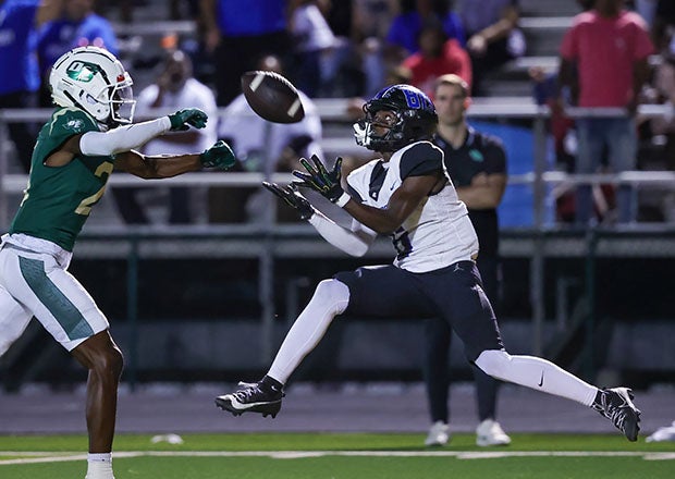 North Crowley used big plays throughout the game to become the first team to beat DeSoto since October of 2022. (Photo: Robbie Rakestraw)