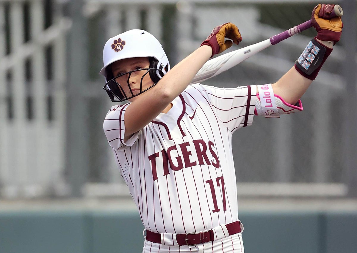 Lorelei Gamble of Dripping Springs (Texas) is No. 4 in the nation with 21 home runs. The sophomore is batting .564 heading into the postseason. (PHOTO: Vince Curletta) 