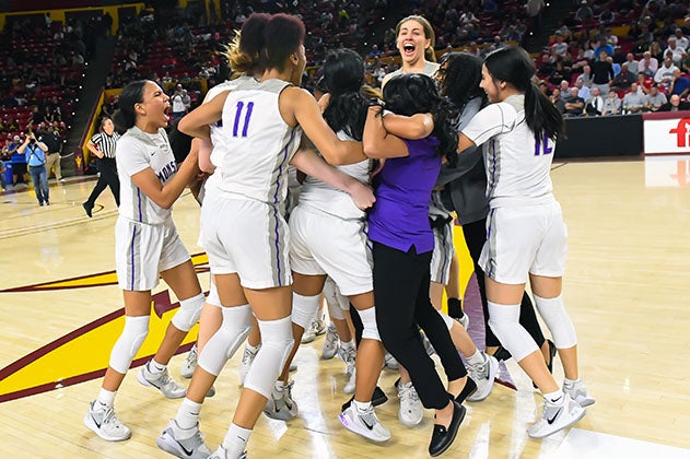 Valley Vista celebrates a win in Arizona's Class 6A state title game.