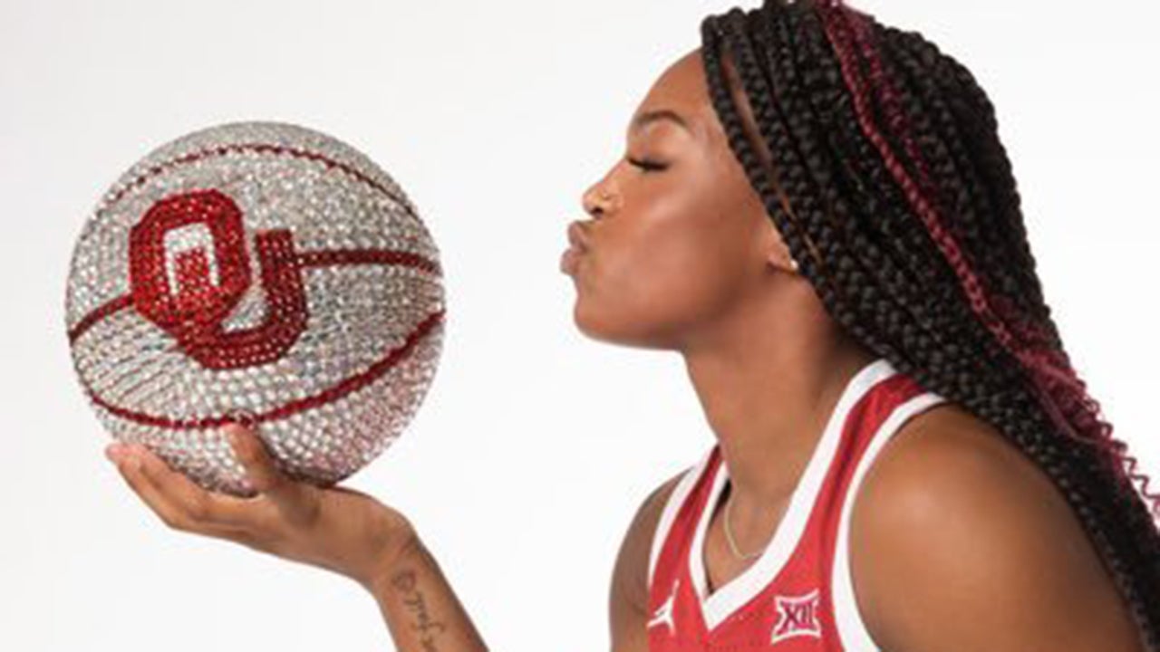 Sahara Williams named 2022-23 MaxPreps Iowa High School Girls Basketball Player of the Year