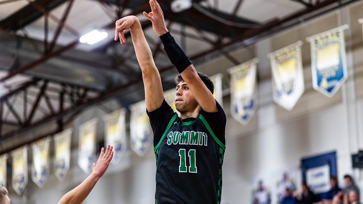 Pearson Carmichael named 2023-24 Oregon MaxPreps High School Basketball Player of the Year