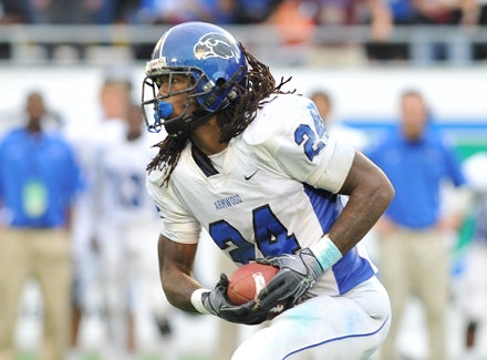 Florida-bound Matt Jones runs with a straight up style that reminds some of Eric Dickerson.