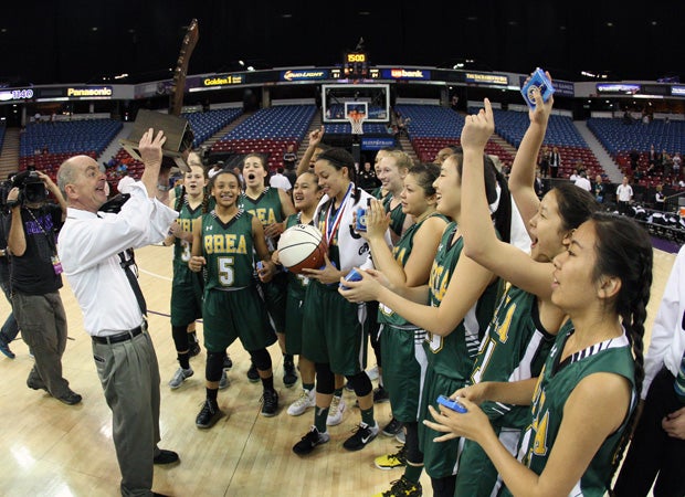 Brea Olinda celebrates its 10th state championship following a 64-51 win over St. Francis-Sacramento.