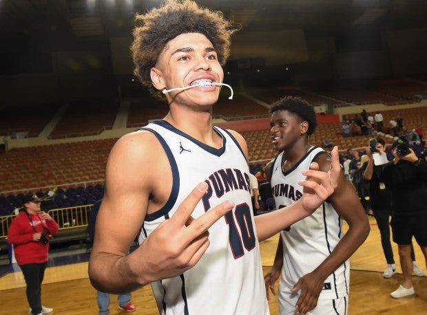Five-star sophomore Koa Peat is highlighted as the top player from the Copper State. (Photo: Mark Jones)