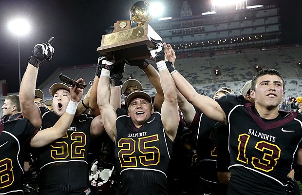 Salpointe Catholic won the Arizona Division 2 state title and moved into the No. 8 spot in the West rankings.
