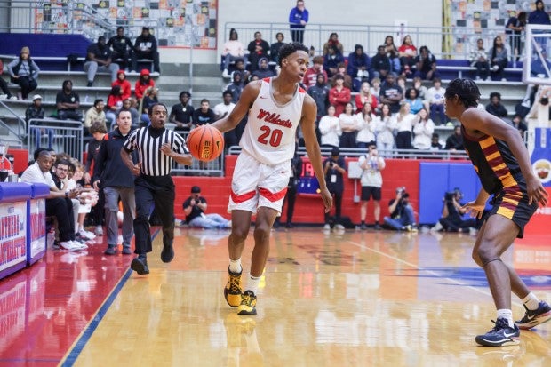 Top-ranked junior prospect Tre Johnson and No. 15 Lake Highlands are among headliners in the 2022 City of Palms Classic field. (Photo: Keith Owens)