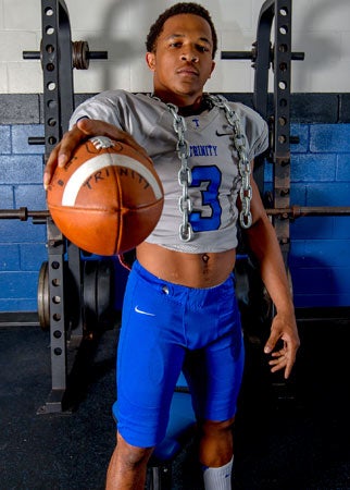 Running back Jalin Buie