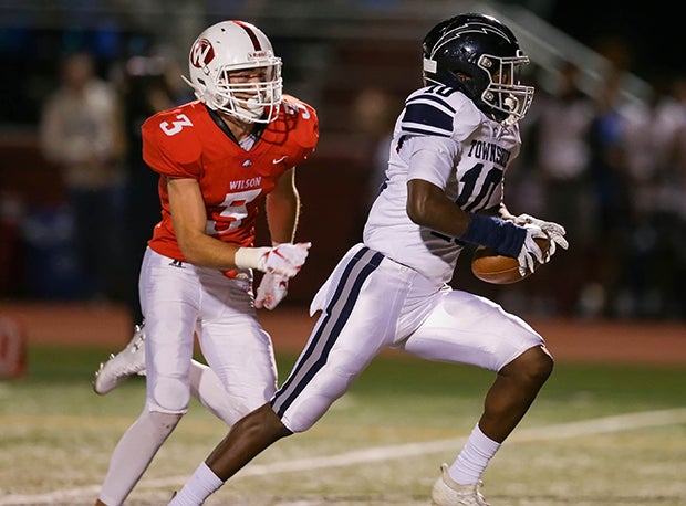 Manheim Township junior Anthony Ivey is considered Pennsylvania's No. 5 overall 2022 prospect and the nation’s 12th ranked receiver prospect.