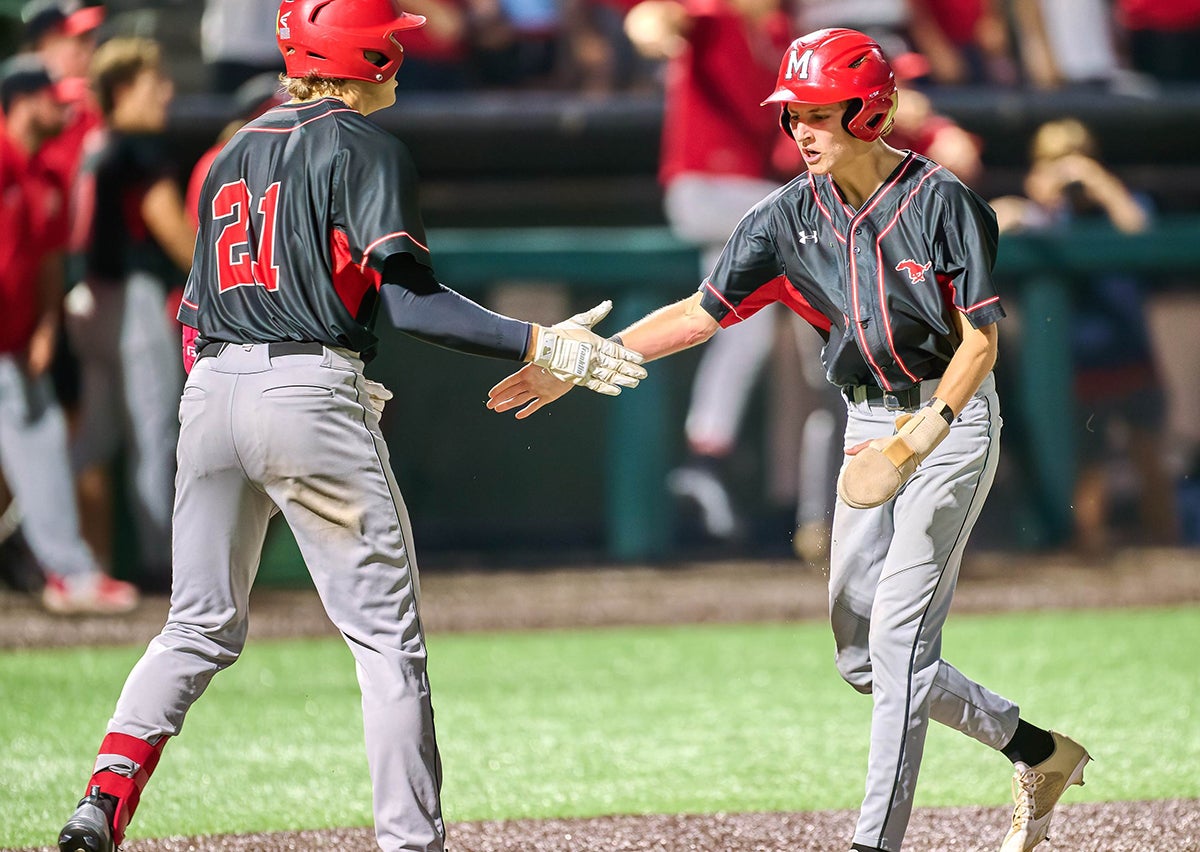No. 20 Memorial (Houston) holds a 22-game winning streak and a 1-0 series lead in the Class 6A Division 1 best-of-three first round playoff series. (PHOTO: Rafael Lopez)