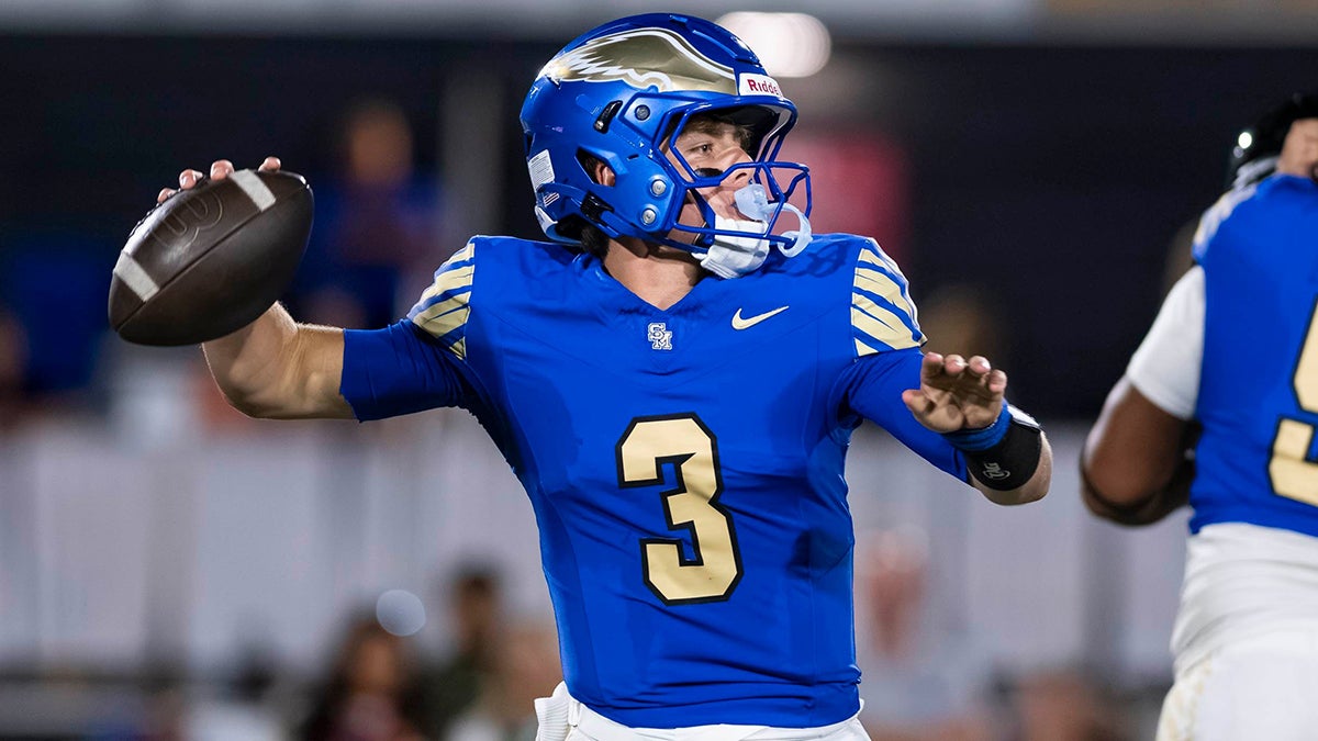FOOTBALL: Media composite top 25
