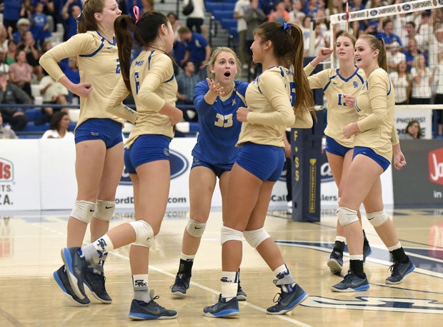 Santa Margarita will play Archbishop Mitty on Saturday for the California open division state title.
