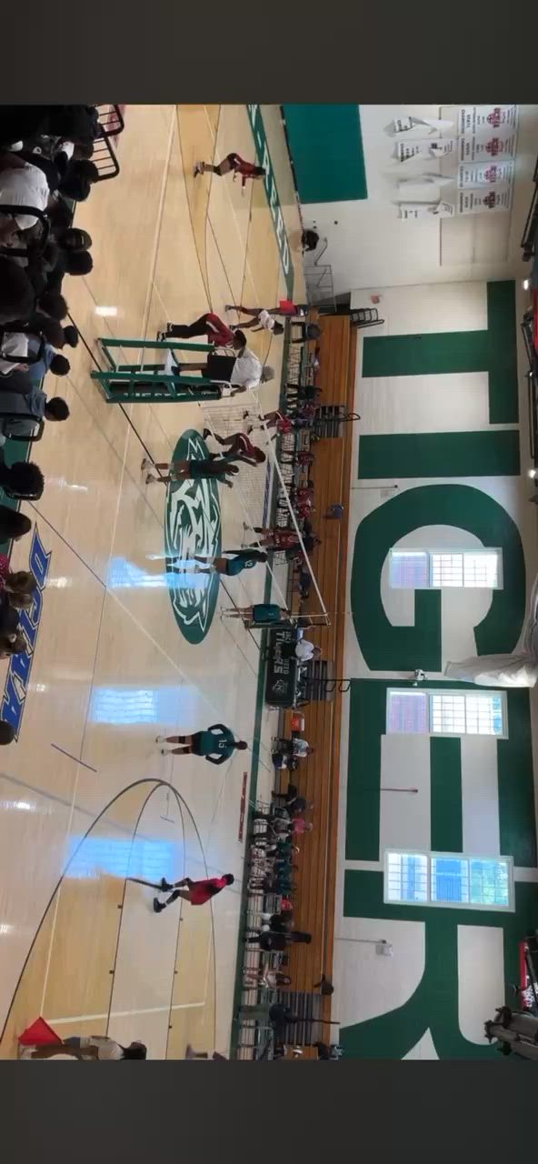 Volleyball Recap: Macarthur's Undefeated Season over After Three