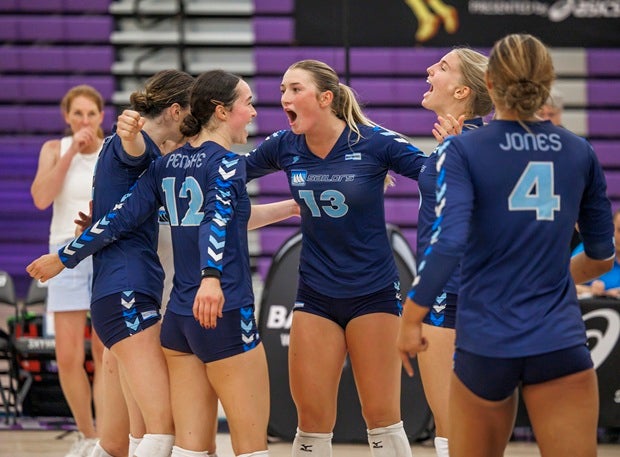 Makenna Barnes celebrates a point during Marymount's win over Sierra Canyon on Saturday at the Durango Fall Classic. The third-ranked Sailors upended No. 2 Sierra Canyon 21-25, 25-15, 25-12 for the program's second Durango title. (PHOTO: Jennie Webber)