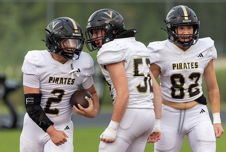 Vidor had plenty to celebrate back on Sept. 11 when it upset Navasota. The run-heavy Pirates are 4-3 on the season and ranked No. 451 in the state of Texas. (FILE PHOTO: Julie Isbell)