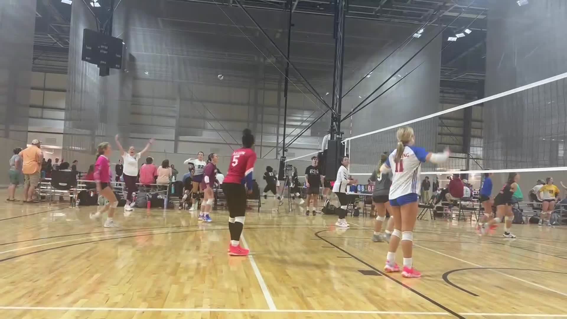 Volleyball Recap: Ben Lippen Has No Trouble Against Heathwood Ha