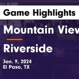 Mountain View piles up the points against Clint