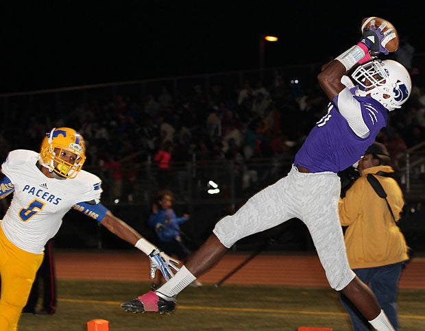 Jabarri Johnson of Franklin (Elk Grove, Calif.) makes a nice sideline grab.