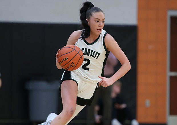 Massachusetts MaxPreps Player of the Year Mary Gibbons in action during a win over Foxborough in February. (Photo: Peter McClelland)