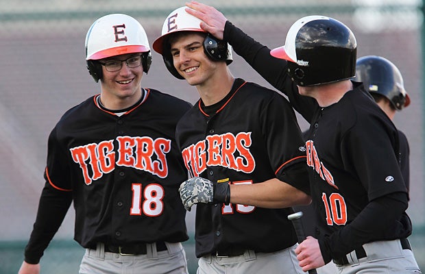 Edwardsville is the No. 3 team in the Midwest rankings.
