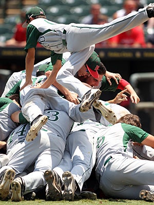 The Woodlands celebrates a 2013 state title.