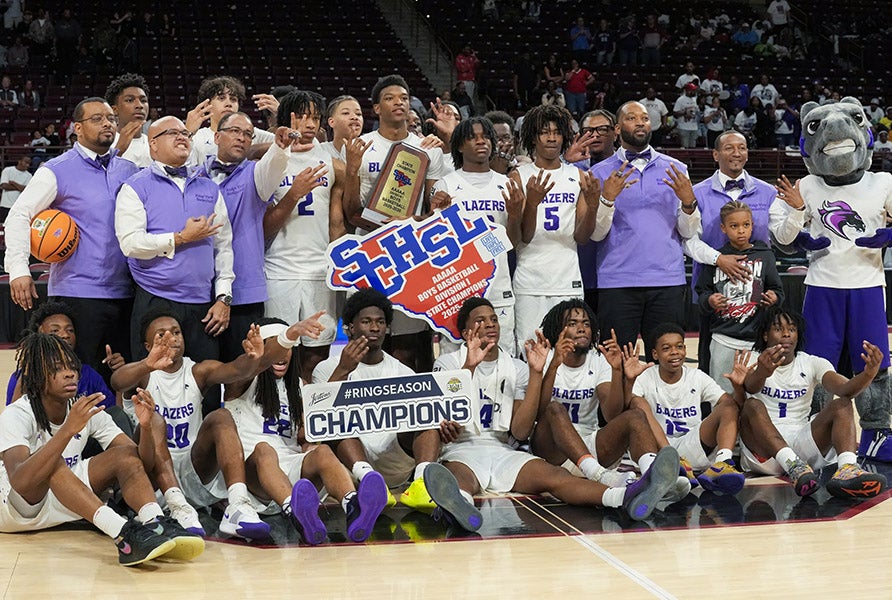 Ridge View celebrates after beating Ashley Ridge 65-44 in South Carolina's Class 5A Division state championship game. The Blazers have won three in a row while compiling a record of 77-12 over that span. (PHOTO: Chris Martino)
