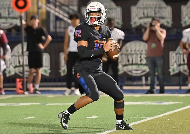 Micah Alejado threw for 3,575 yards and 54 touchdowns in 2022 en route to MaxPreps National Junior of the Year honors. (Photo: Jann Hendry)
