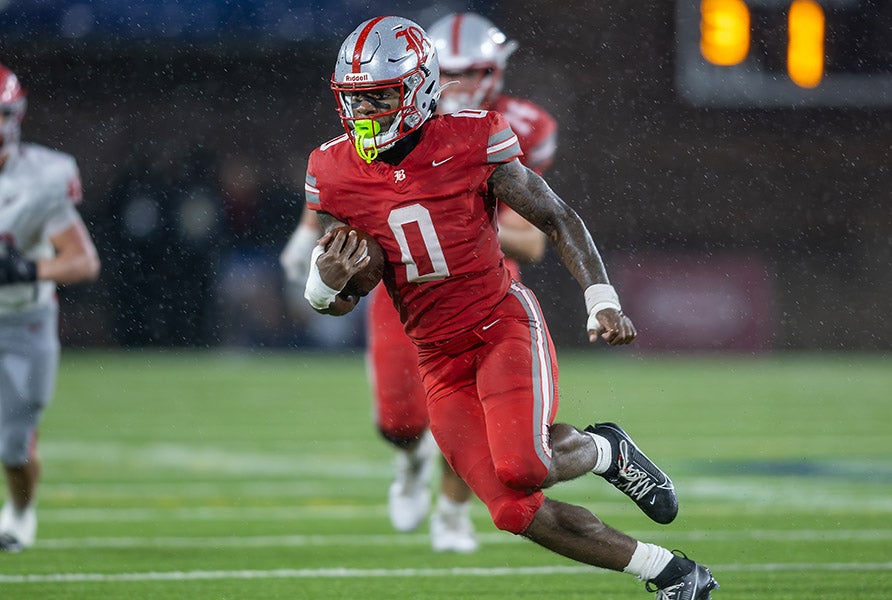 Reigning MaxPreps National Player of the Year David Gabriel Georges runs against Brentwood Academy in Tennessee's state championship game last December. (PHOTO: Andy Mitchell)