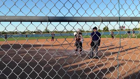 Softball Game Recap: Sachse Mustangs vs. Rockwall Yellowjackets