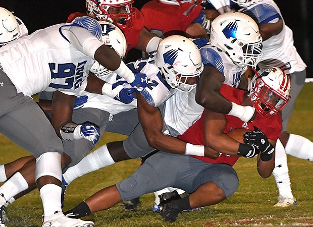 IMG Academy defense allowed less than 150 yards.