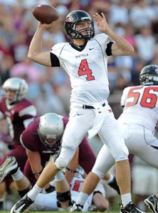 Maryville quarterback Patton Robinette
led his team to victory.