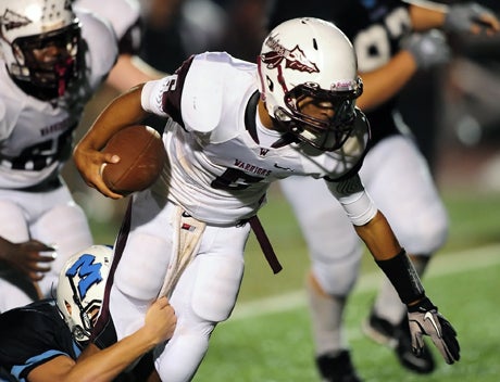 Quarterback Quinn Fleeting is helping carry the hopes of Windsor, which faces Hand in Saturday's CIAC Class L final at Rentschler Field.