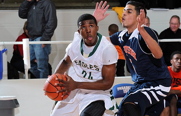 Cedric Carson and DeSoto moved into the No. 2 spot in this week's Texas Top 25 rankings.