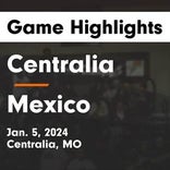 Centralia picks up fifth straight win on the road