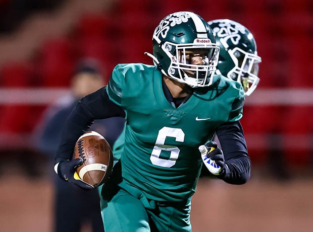 Jerry Mixon Jr. contributed touchdowns six different ways in 2021 en route to winning the Irish's first state title.
