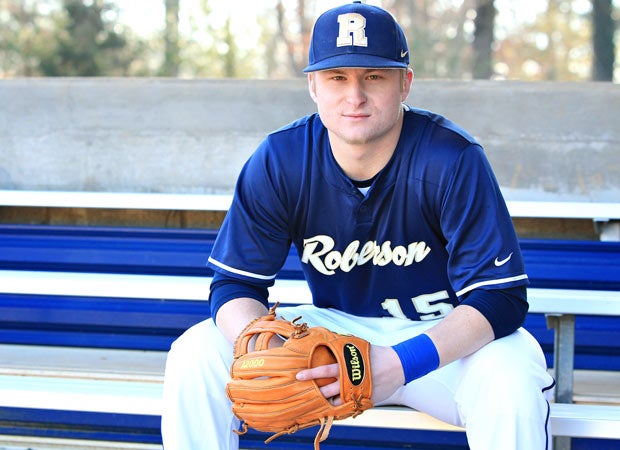 Third baseman Connor Lind