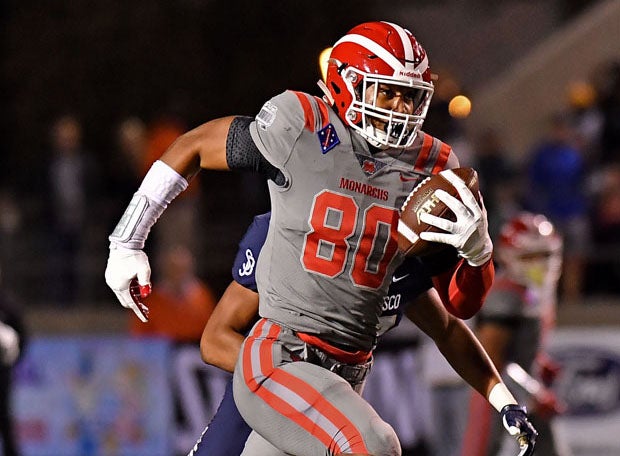 Mater Dei tight end Mike Martinez is one big target for Bryce Young.