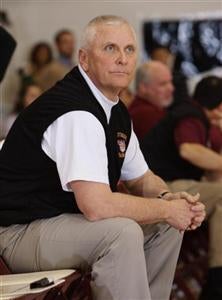 Bob Hurley would have coached his
1989 team to a first round victory.