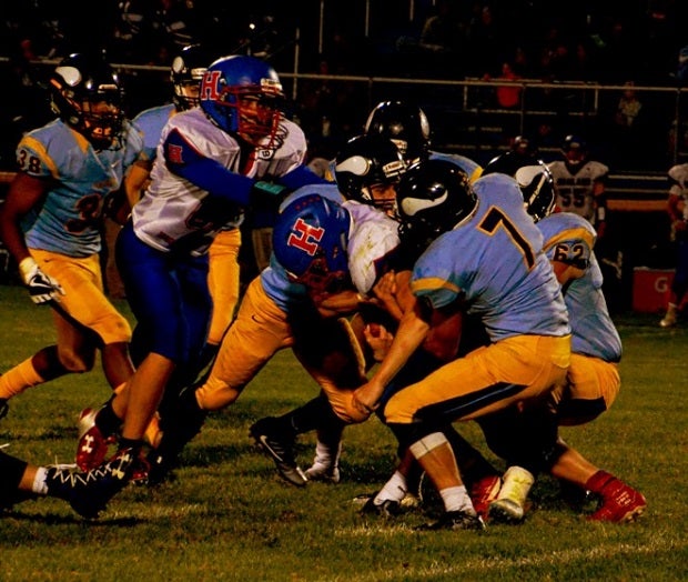 Although Miracle is garnering interest to wrestle collegiately, he would love nothing more than to play football at Ohio State.