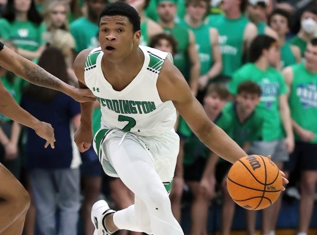 Chase Lowe (2) leads Weddington to its second consecutive state championship and 49th straight win.