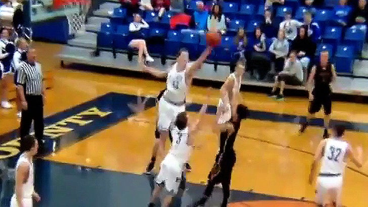 Video: KY big man swats 17 shots in a game