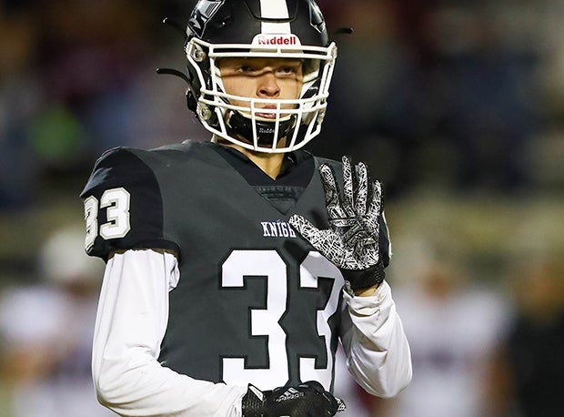 Lindsay receiver Garrett Ellender was all-state last year. 