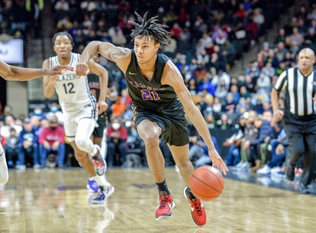 D.J. Wagner earned first team MaxPreps Junior All-America honors in 2021-22. (Photo: Dan Zimmerman)